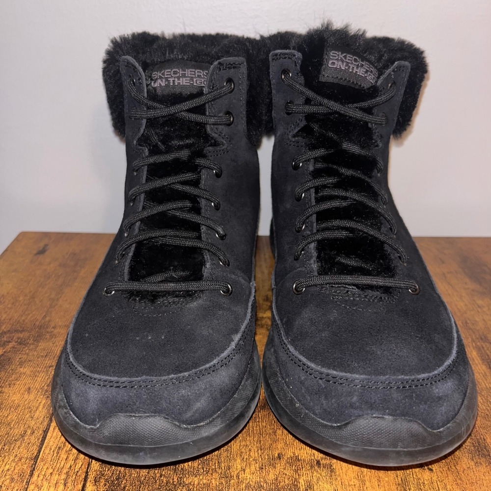 Skechers On-The-Go Boots Faux‎ Fur Trim Winter Ankle Black Women's